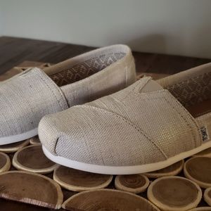 TOMS